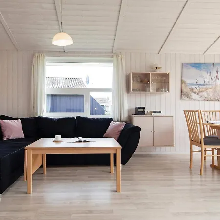 Holiday home 6 Person In *