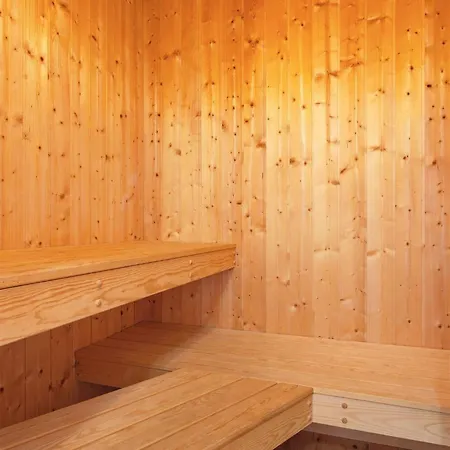 6 Person In グレーミッツ